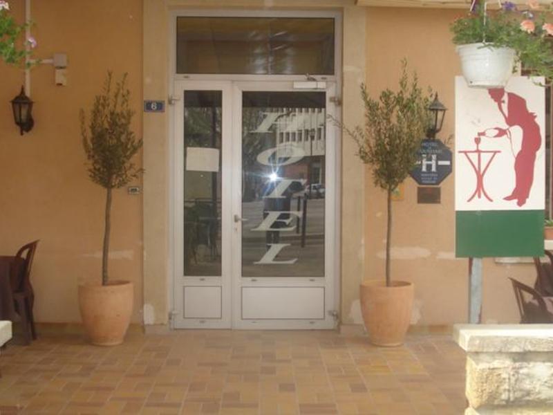 Hotel Le Terminus Tarascon Exteriér fotografie